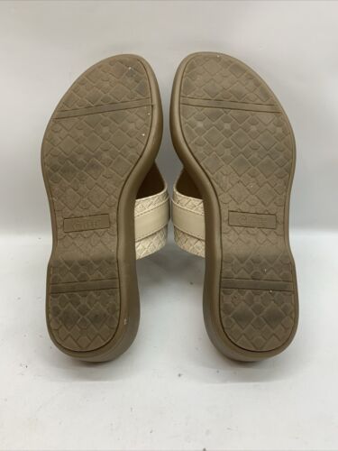 CLIFFS BY WHITE MOUNTAIN Women's Benedict Mini Wedge Sandal Taupe Woven Size 6.5