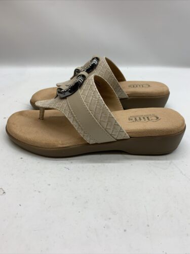 CLIFFS BY WHITE MOUNTAIN Women's Benedict Mini Wedge Sandal Taupe Woven Size 6.5
