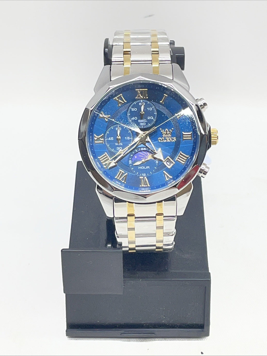 OLEVS Chronograph Wristwatch Blue Dial Date Gold Silver Metal 3ATM Water Resist