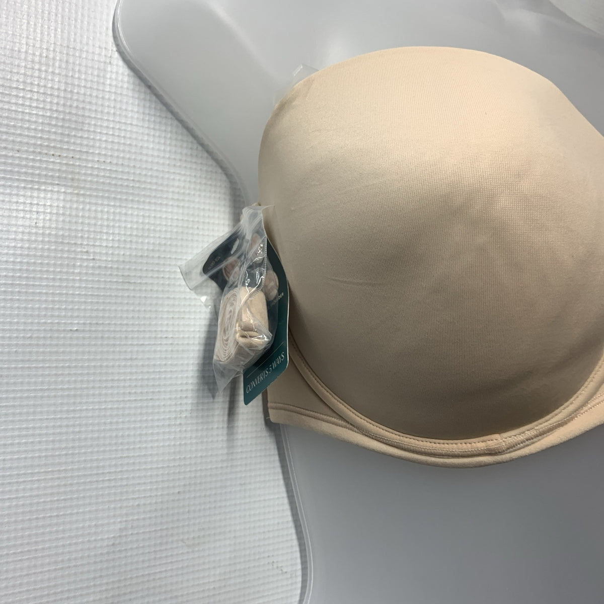 Vanity Fair 74380 Women's Bra Strapless Beauty Back Underwire Size 36DD Beige