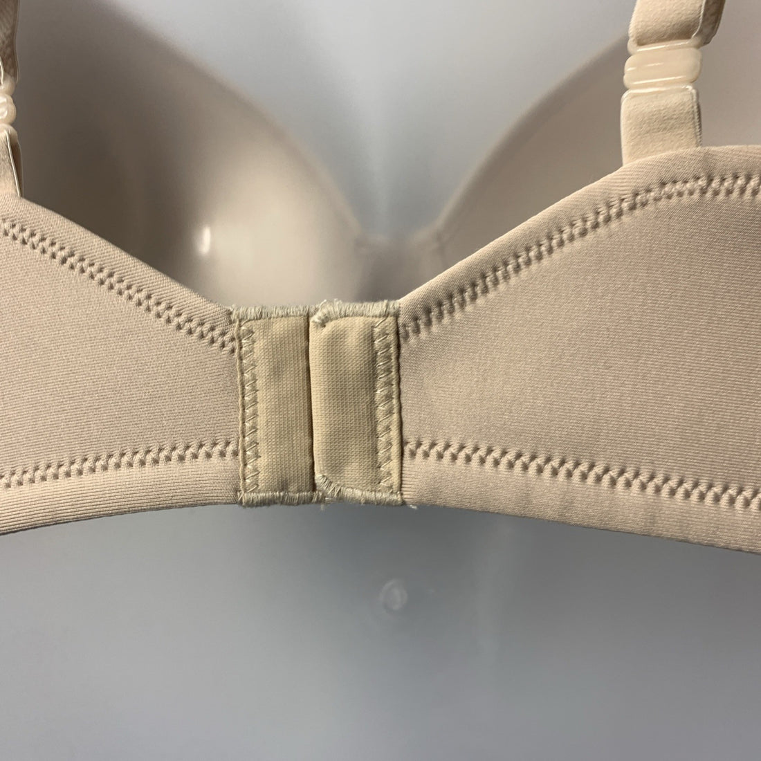 Vanity Fair Body Caress Full Coverage Contour Bra 75335 Underwired Size 34D