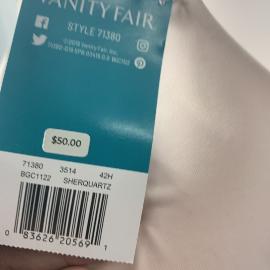 Vanity Fair 71380 Womens Full Figure Beauty Back Smoothing Bra 4 Way Stretch 42H