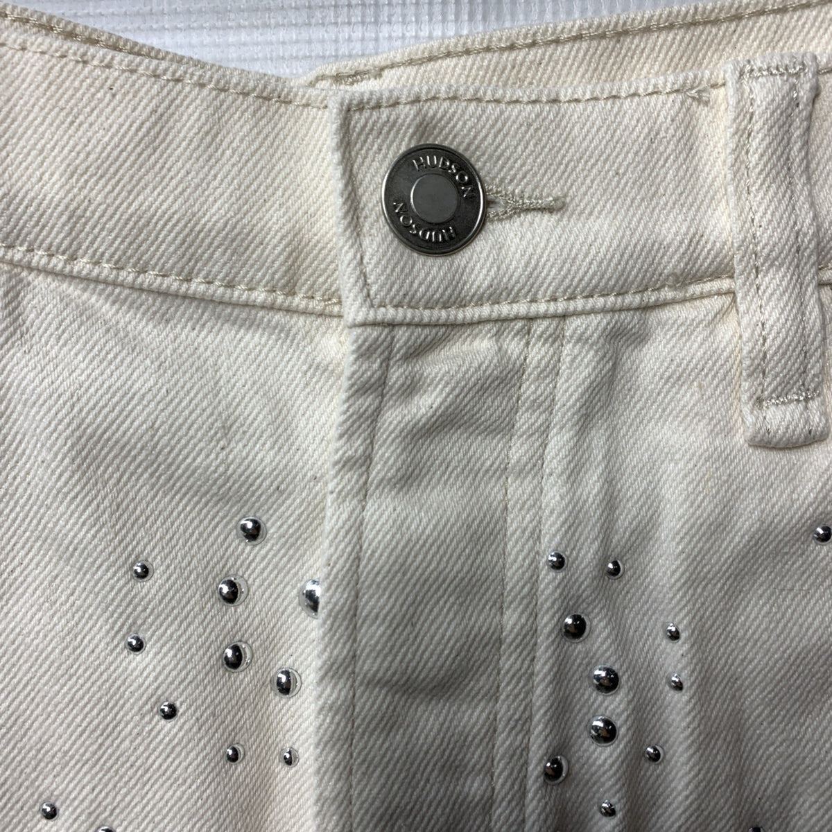 HUDSON Women's Lori Star Studded High Rise Cut Off Short Size 30 with Pockets