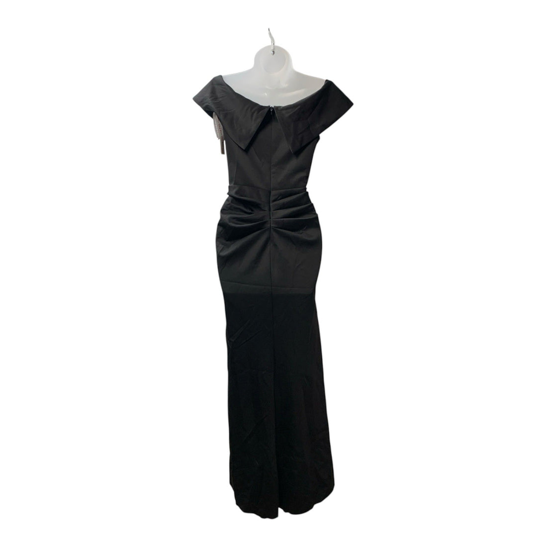 Xscape Women's Long Off-the-Shoulder Sweetheart Neckline Formal Evening Gown 16P