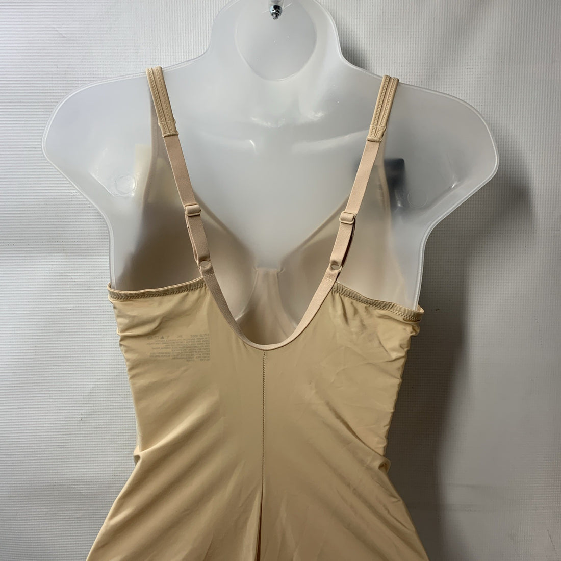 Bali DF6552 Women's Ultra Light Body Briefer Underwired Lightweight 36C Nude