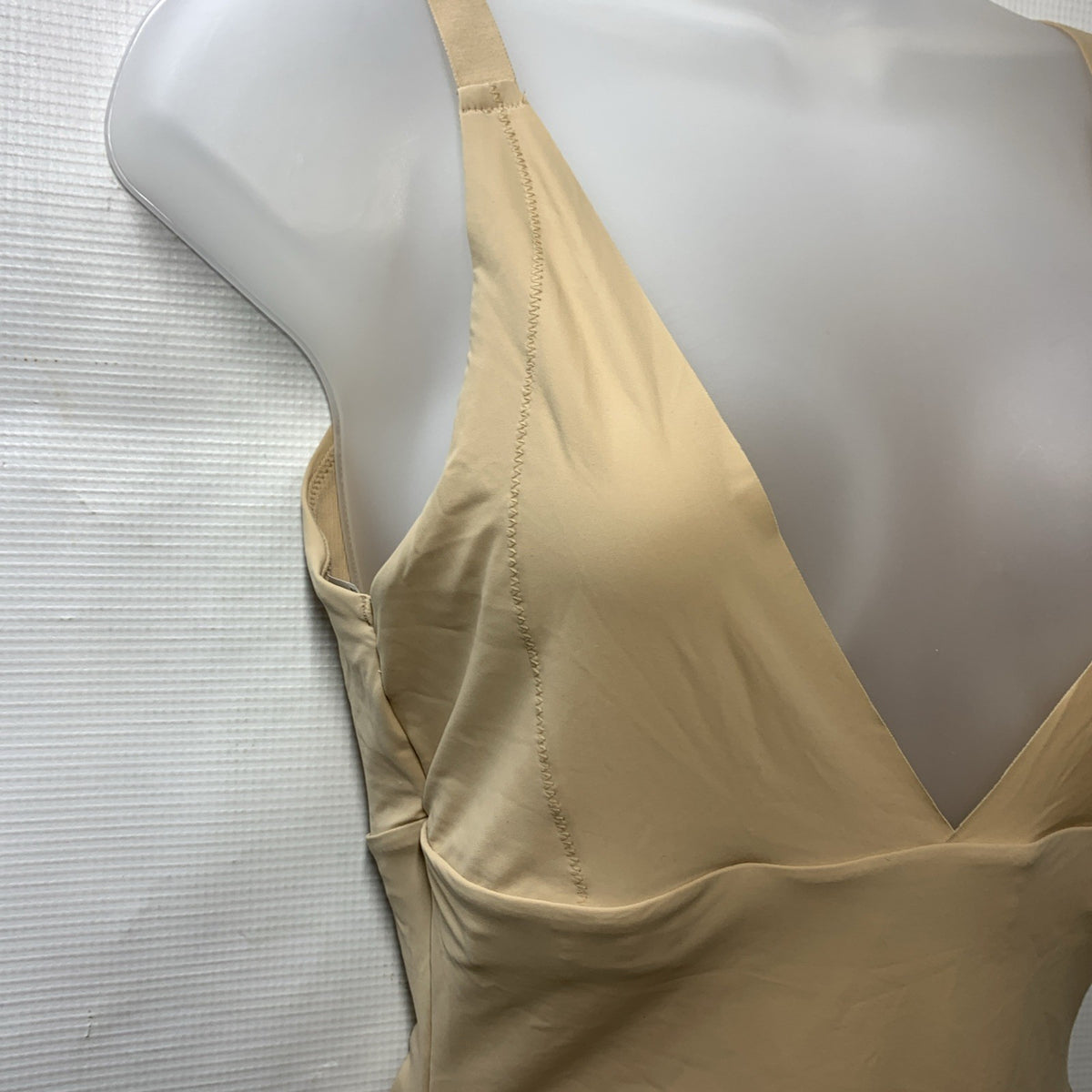 Maidenform FL2556 Women's Shapewear Large Body Suit Shaper Shorts Open Bust
