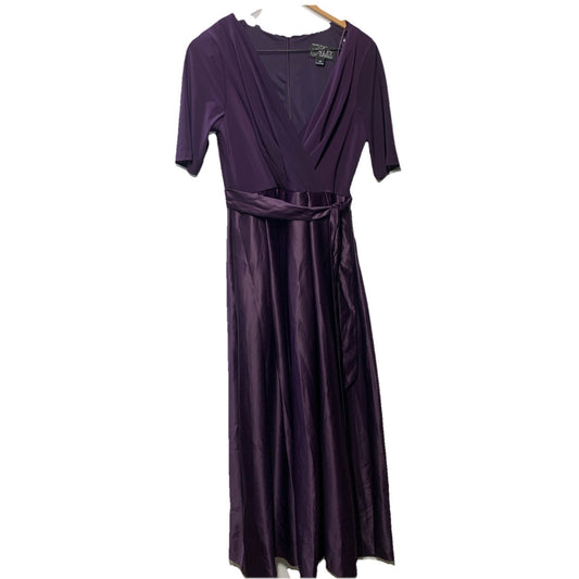Alex Evenings Women's Short Sleeve Ballgown Evening Formal Dress V-neck Size 12P