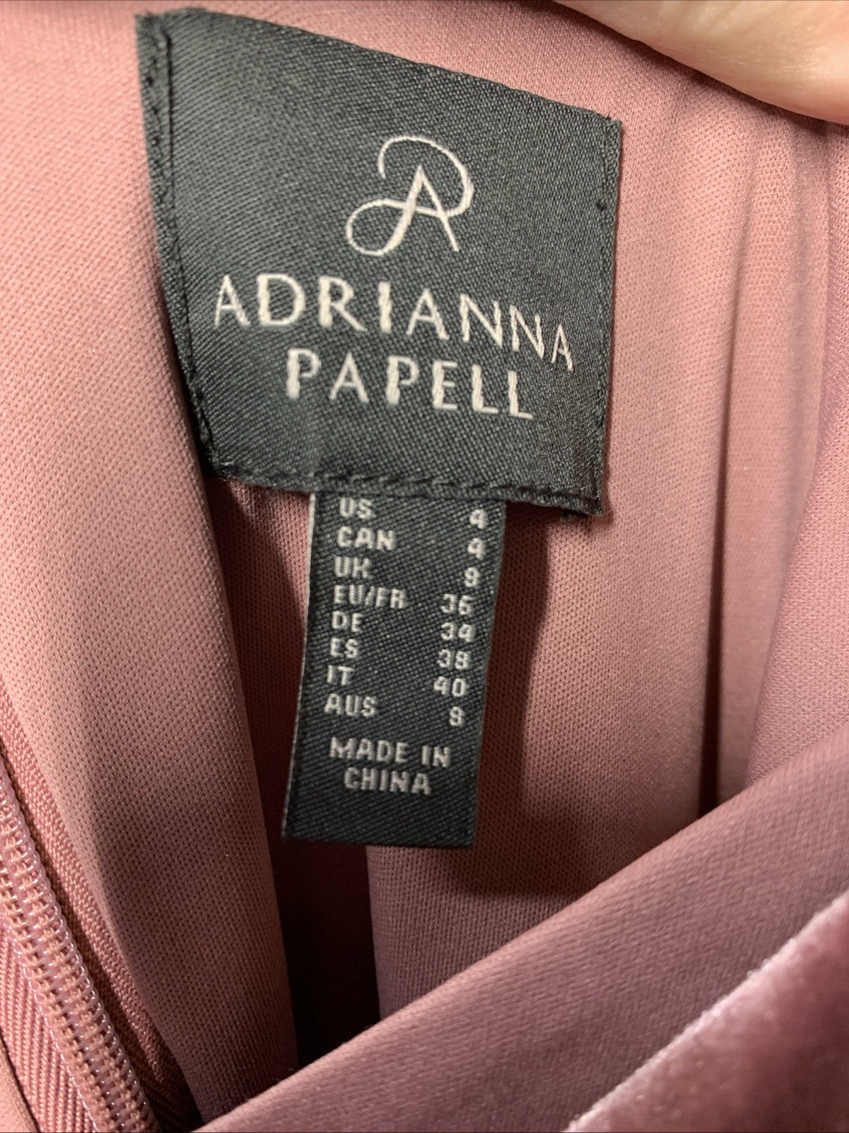 Adrianna Papell Cowl Neck Gown Special Occasion Dress Party Elegant Party Size 4