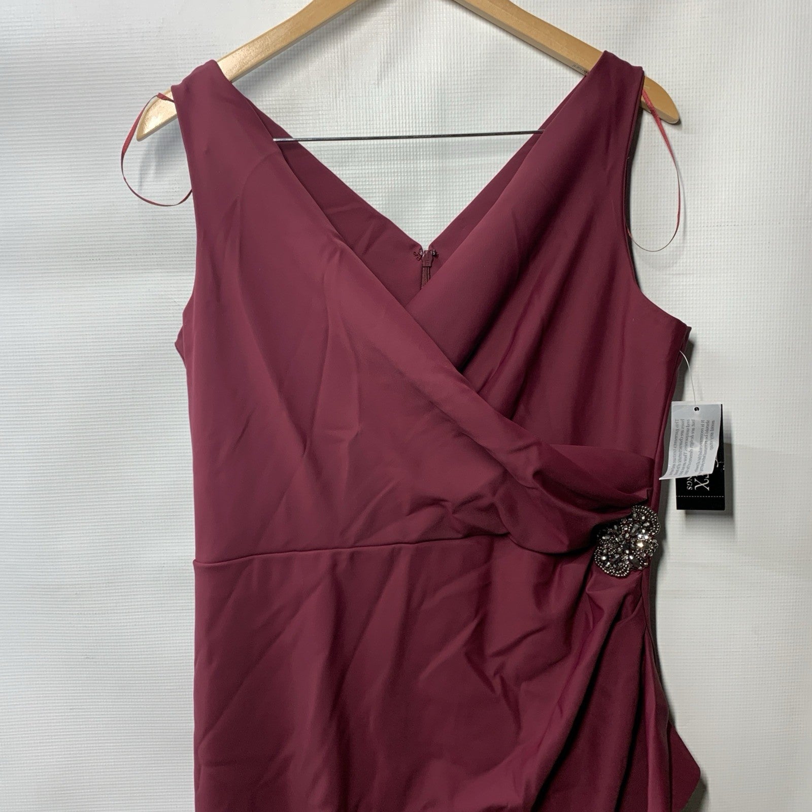 Alex Evenings Sleeveless V-Neck Gown Dress Sleeveless Party Cocktail Size 14