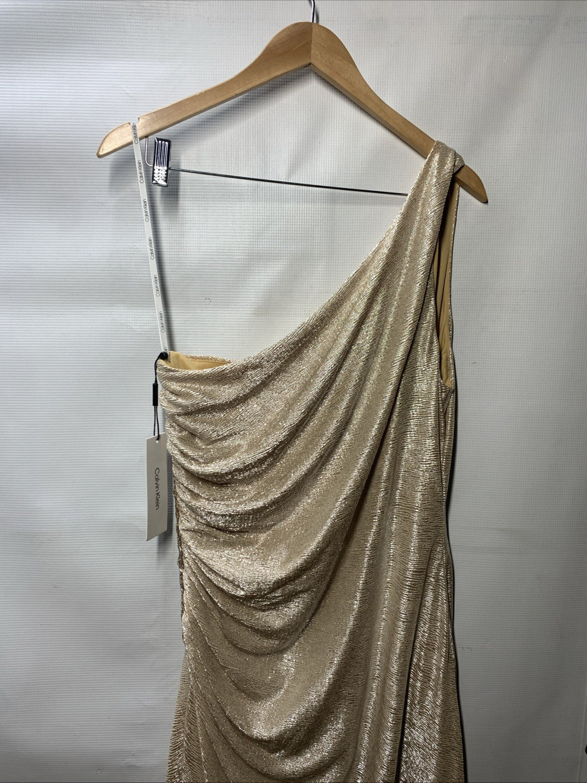 Calvin Klein Women's One-Shoulder Gown with Side Ruching Sleeveless Size 16