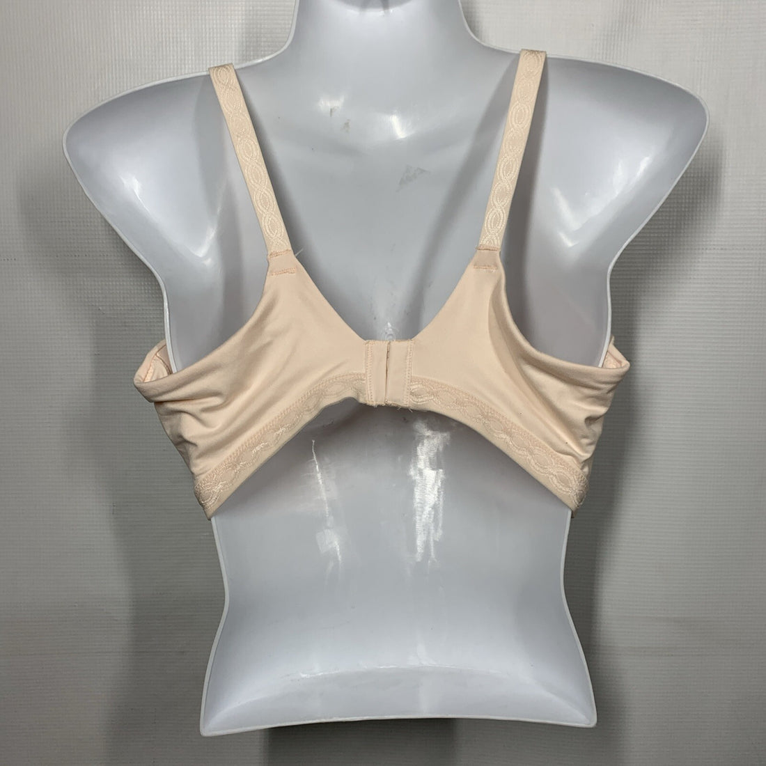 Warner's Women's Cloud 9 Super Soft Wireless Lightly Lined Comfort Bra Size 38D