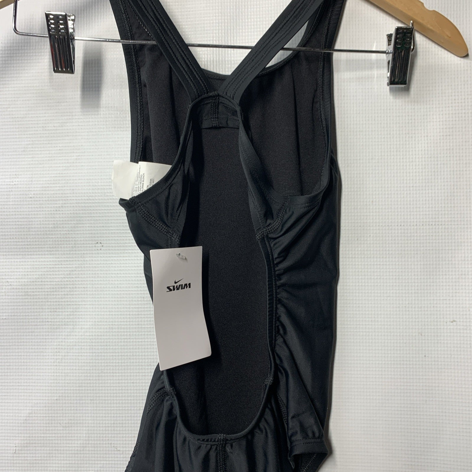 Nike Women's Logo Tape Fastback One Piece Swimsuit Black 30 Swimwear - NESS8370