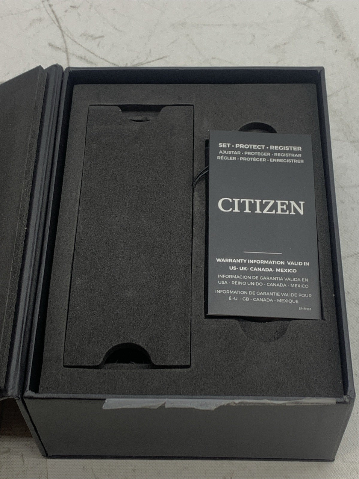 Citizen CZ MX1000-28X Smart Touchscreen Smart Watch Digital Display 41MM White