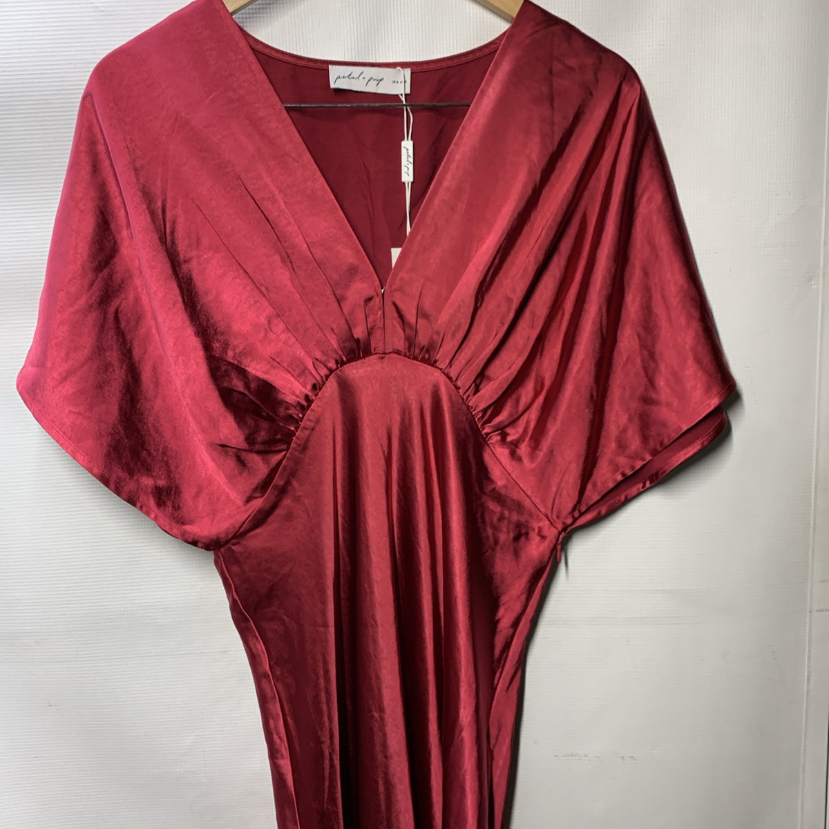 Petal & Pup Women's Ricki V-neck Maxi Wedding Cocktail Dress Short Sleeve Medium
