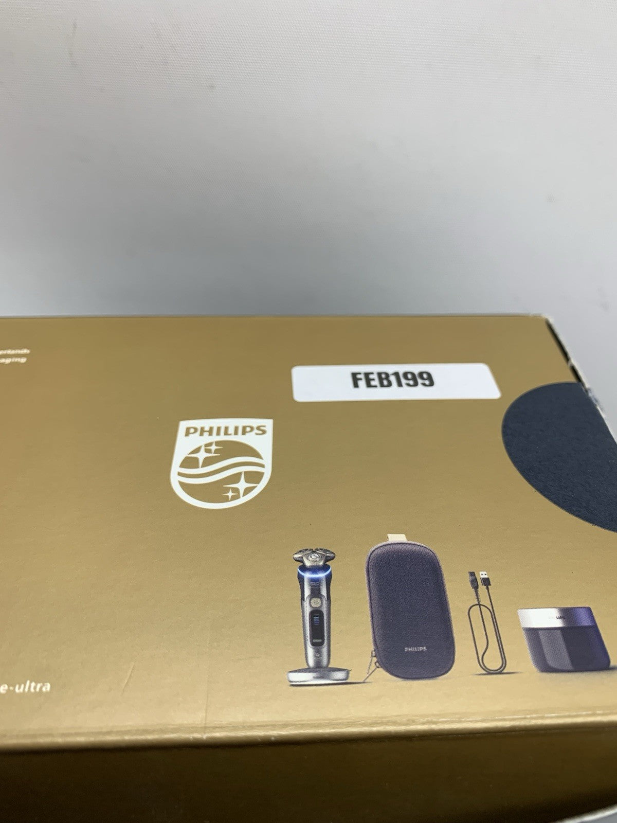 Philips Norelco i9000 Prestige Ultra SenseIQ PRO Electric Men's Face Hair Shaver