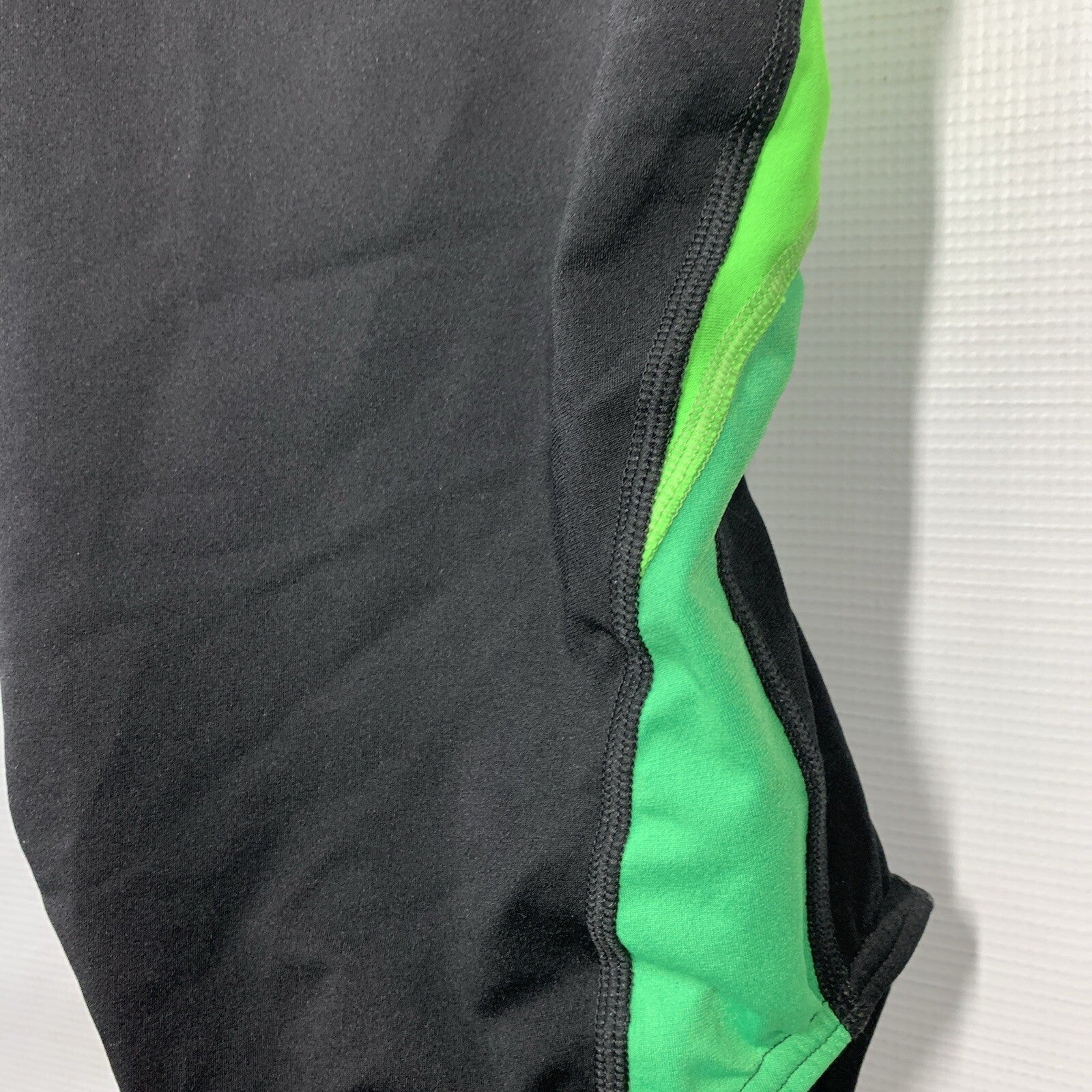 Speedo Womens Swimsuit One Piece Launch Cross Back Adult 30 Black/Green Swimwear