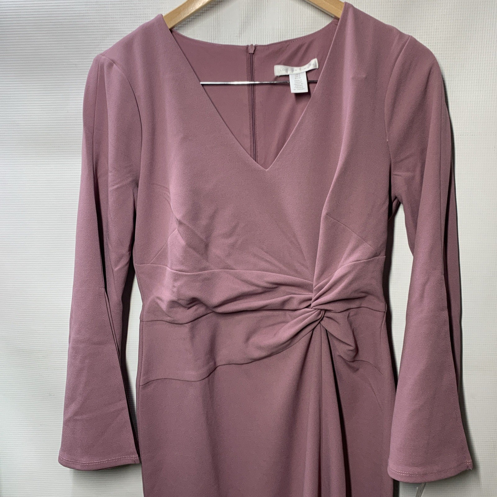 London Times Women's Dress V-Neck Side Twist Flare SLV Sheath with Slit Size 4