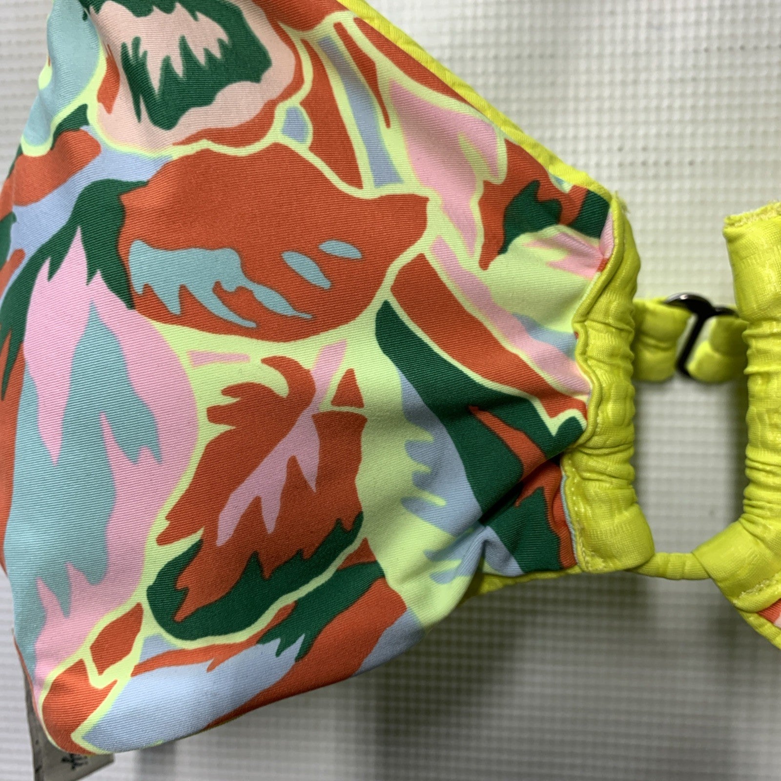 Maaji Reversible Bikini Top Size Medium Swimwear Beach Outdoor Lime Yellow/Flora