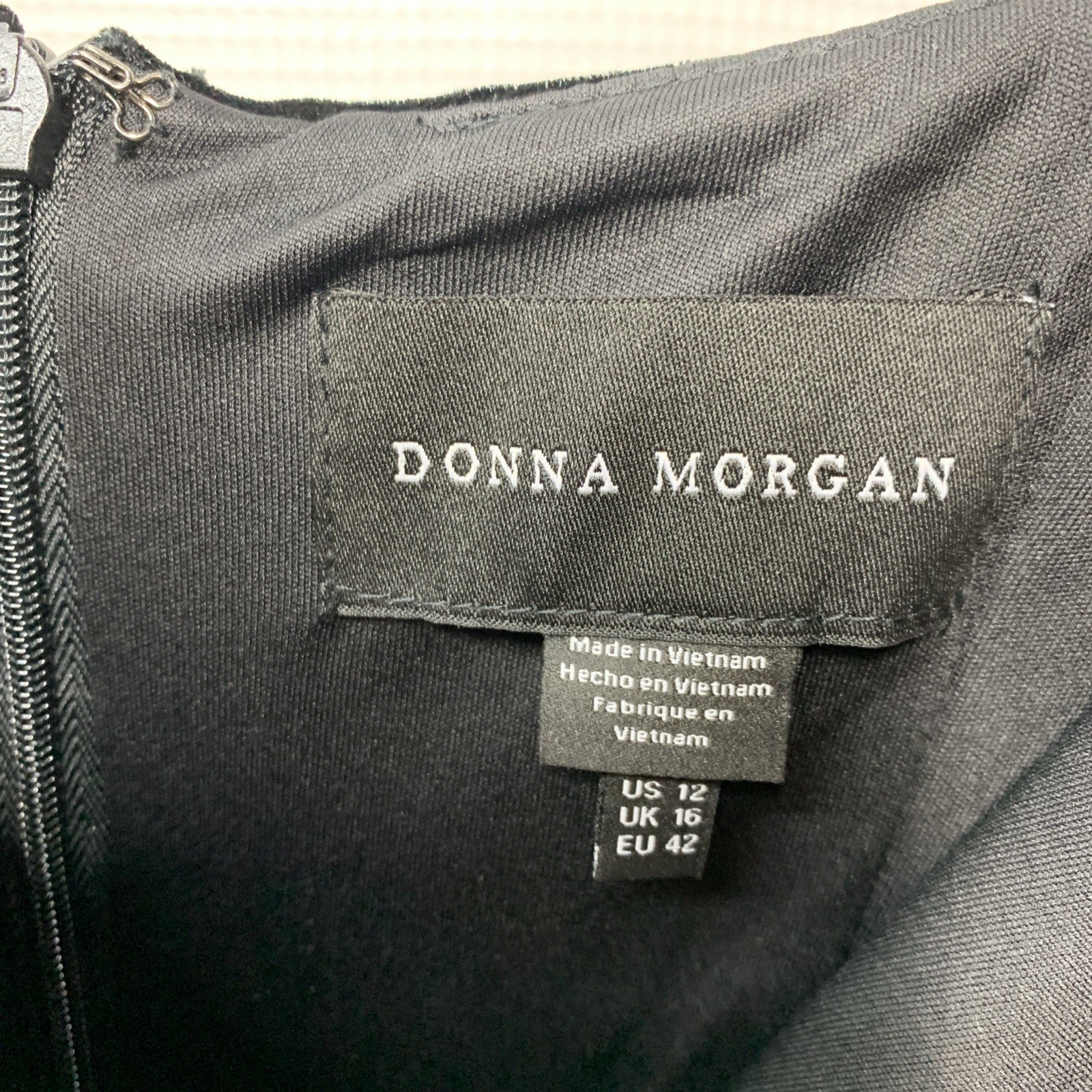 Donna Morgan D9183M Surplice Wrap Look Midi Dress Party Sleeveless Size 12 Black