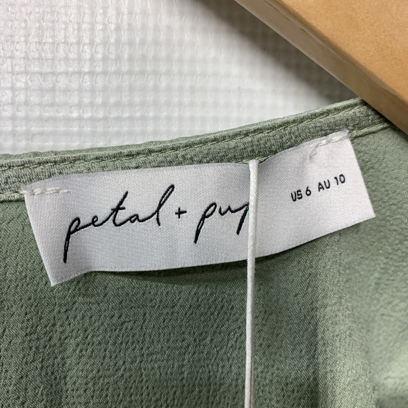 Petal and Pup Piper Dress Short Sleeves Cocktail Party Elasticised Cuff Size 6