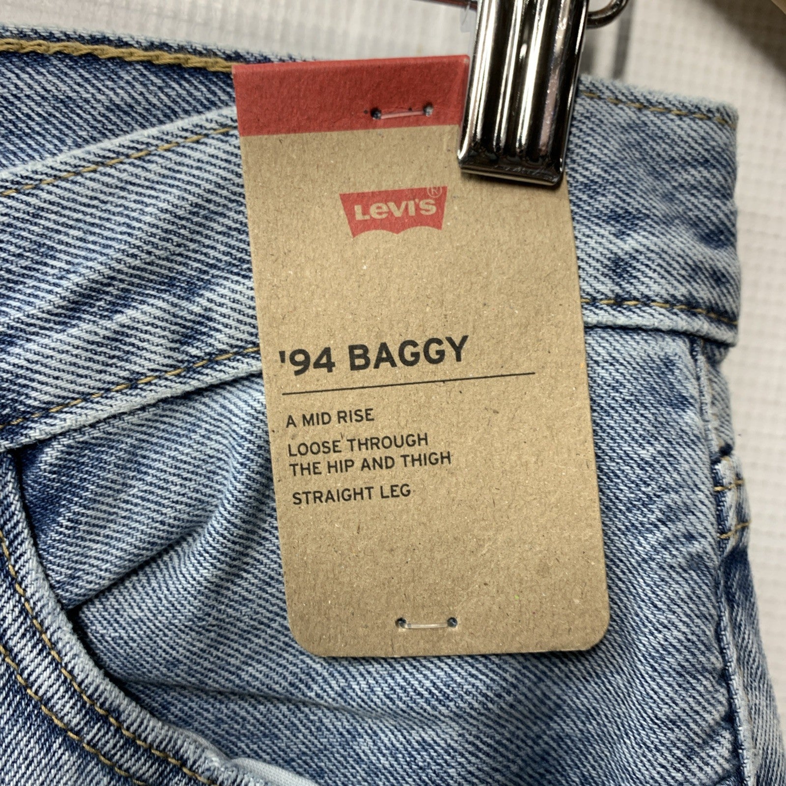Levi's Women's 94 Baggy Jeans Mid Rise Straight Leg Long Pants w/Pockets 28x31