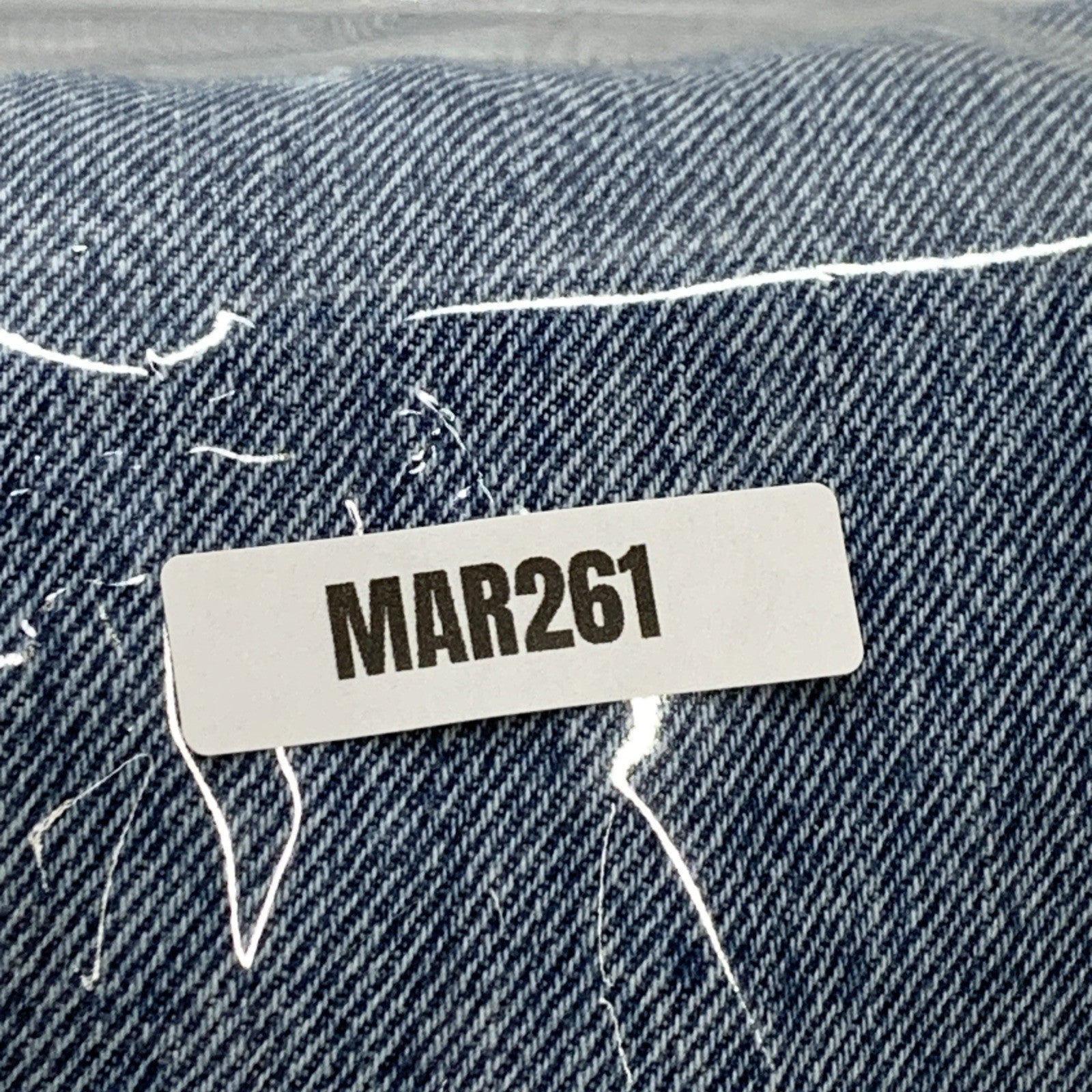 Levi's Women's 94 Baggy Jeans Mid Rise Straight Leg Long Pants w/Pockets 28x31