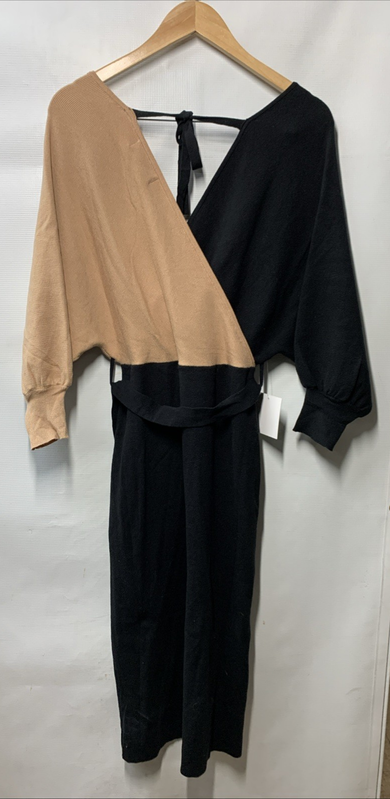 Petal & Pup Womens Nate Dress Evening Date Night V-neck Wide Long Sleeve Size 12