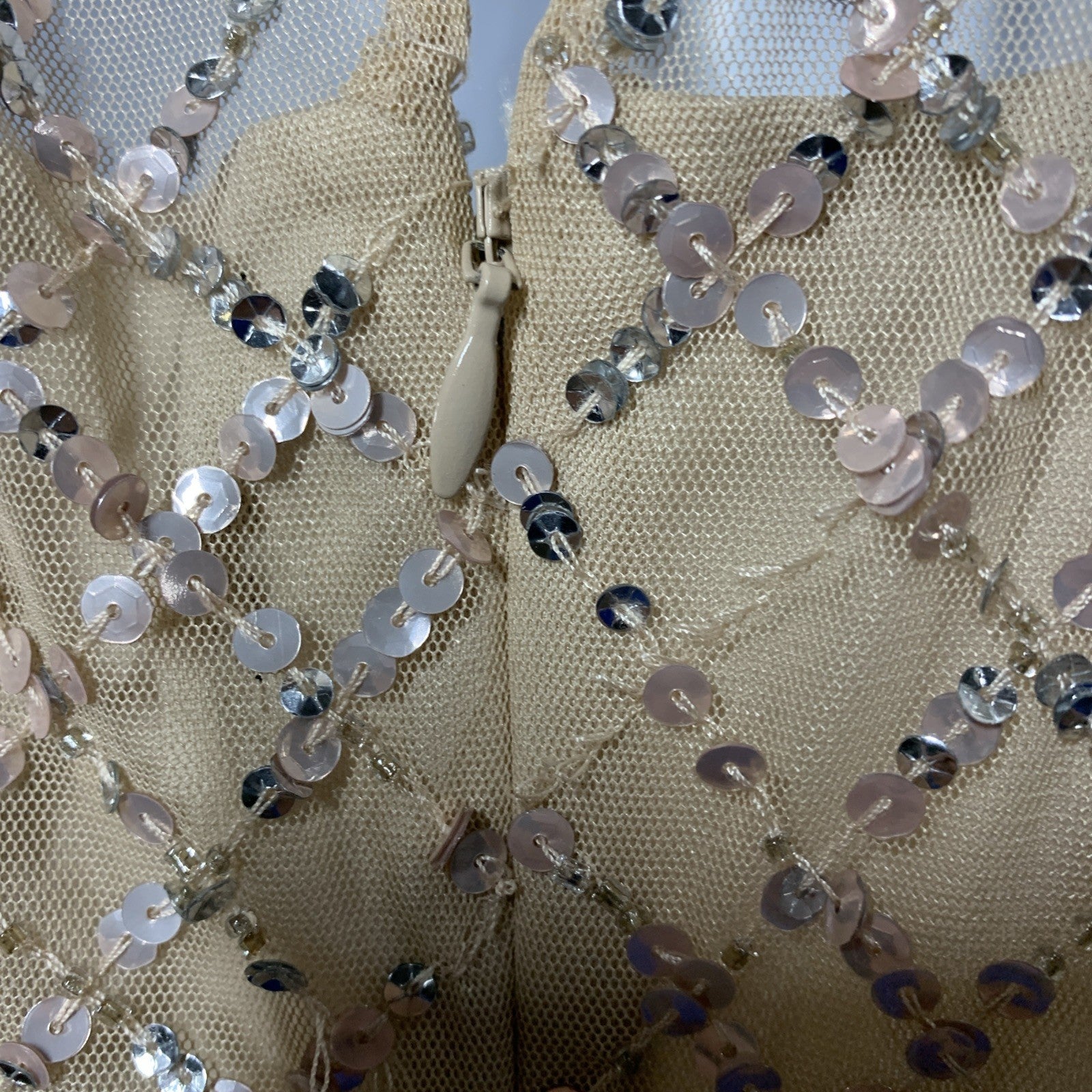 Adrianna Papell Short Sleeve Grid Beaded Gown with Intricate Beading Size 4