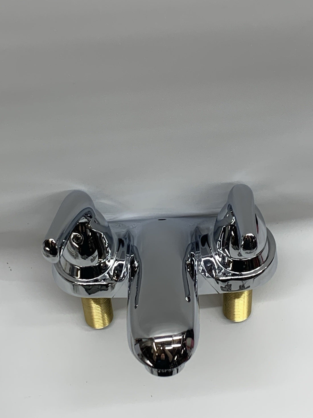 Delta B2510LF Centerset Bathroom Faucet Chrome 2-Handle Bathroom Sink Faucet