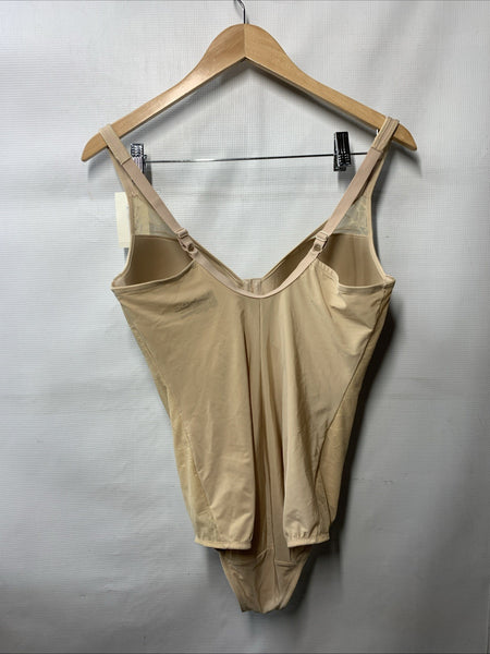 Bali DF6552 Women Ultra Light Body Briefer Shapewear Built-in Underwire Size 38D