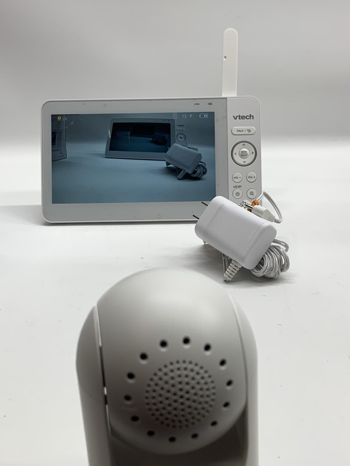 VTech 346700 Pan & Tilt Baby Video Monitor/Nursery Camera Advanced HQ Max White