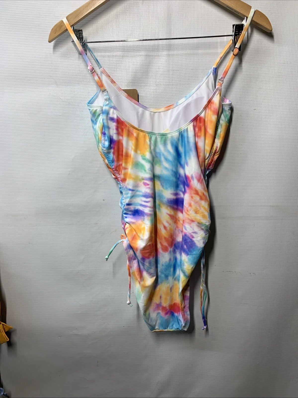 Hobie Women's Side Shirred One Piece Swimsuit One Piece Swimsuit Tie-Dye Size M
