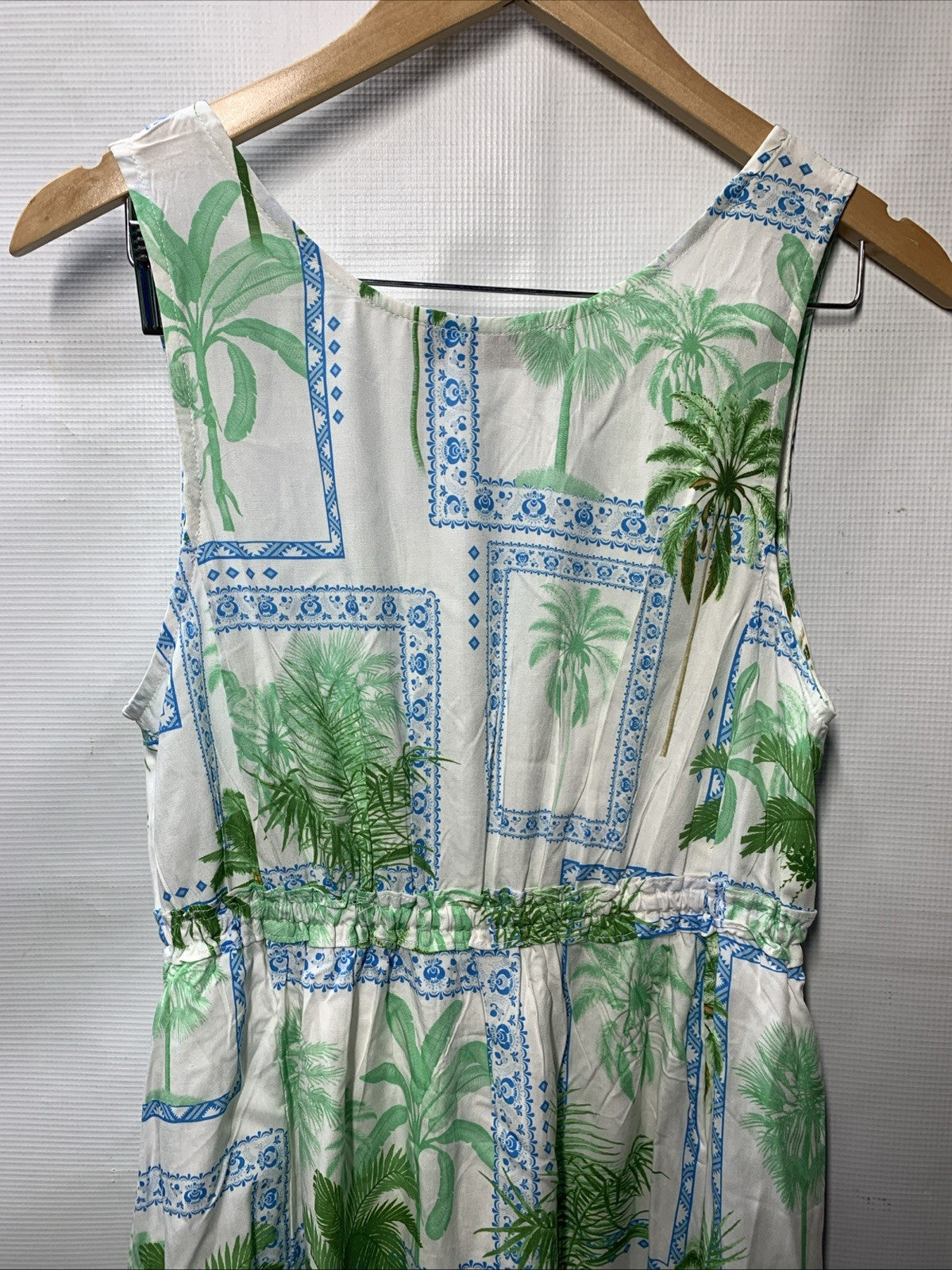 Petal & Pup Women's Rhiannon Maxi Dress Sleeveless Deep V-Neck Front Tie Medium