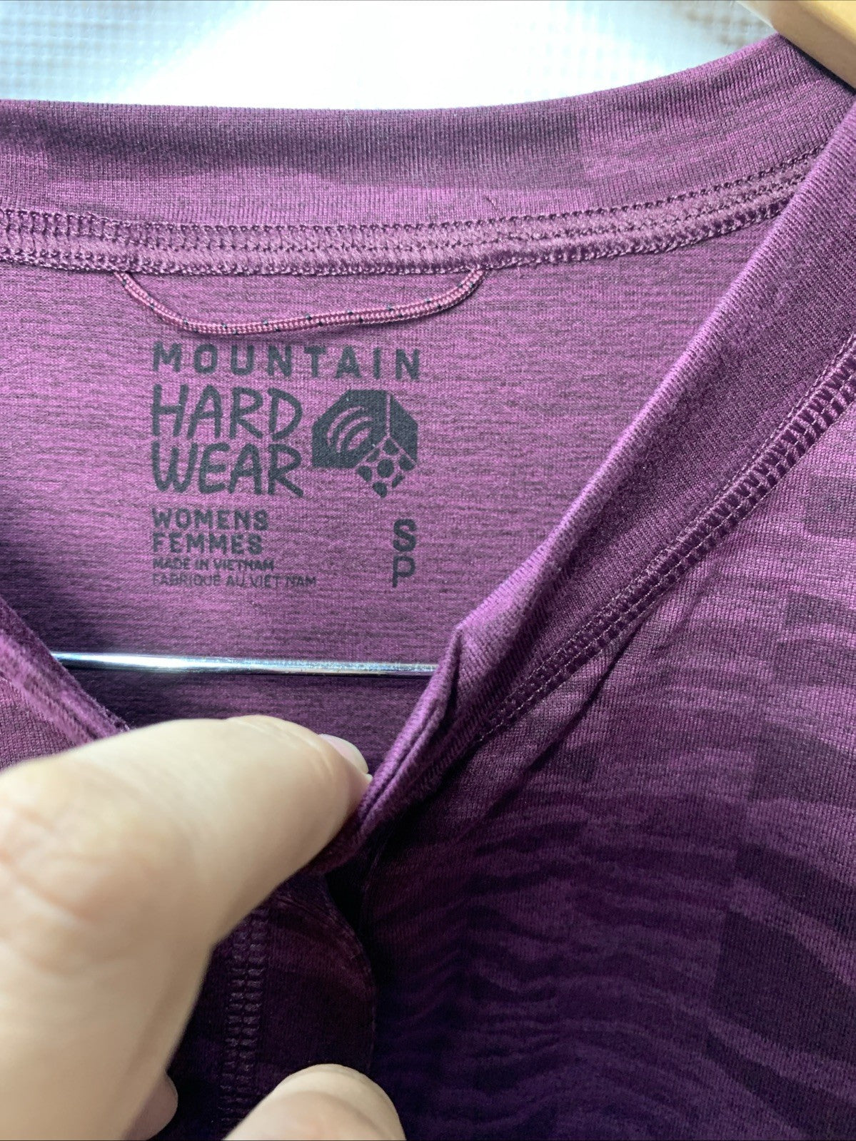 Mountain Hardwear Women's Standard Chillaction Long Sleeve Crew Neck Size Small