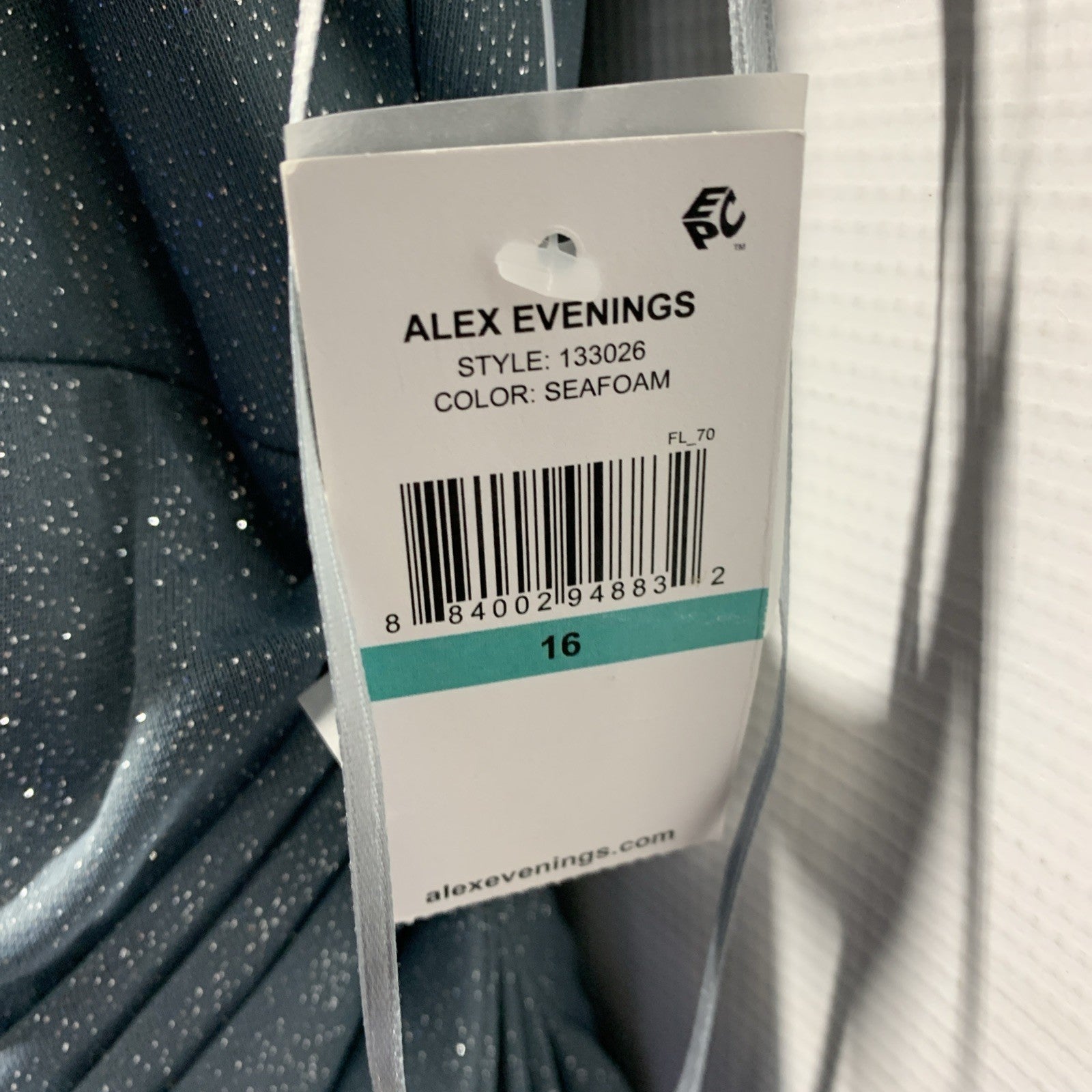 Alex Evenings Women's Long Cold Shoulder Dress Formal Wedding Sea foam Size 16