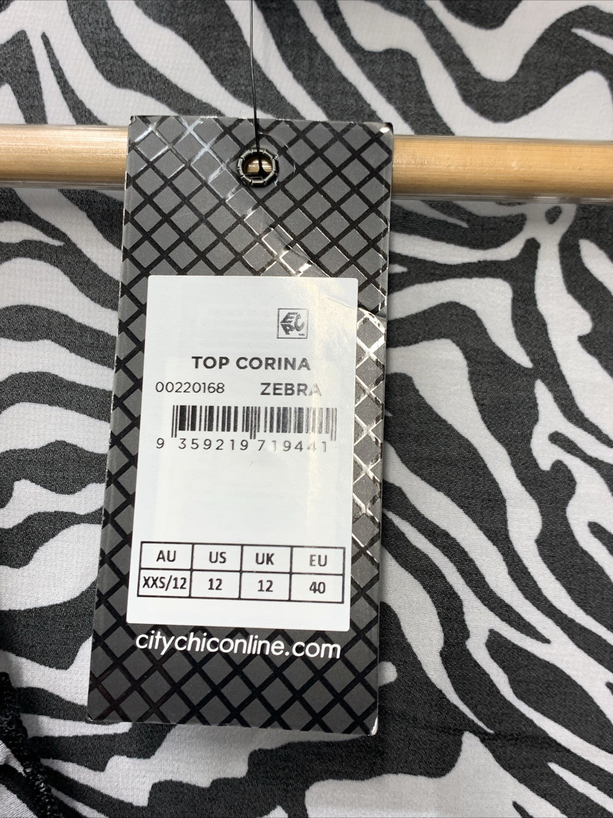 City Chic Women's Plus Size Top Corina V-neckline Zebra Full length Sleeve Sz 12