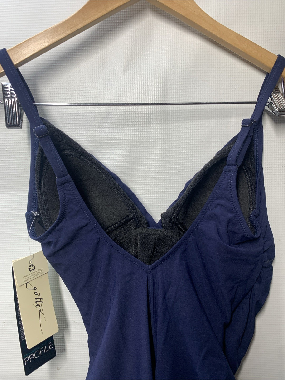 Profile by Gottex Tutti Frutti V Neck One Piece Swimsuit Navy Swimwear Size 6