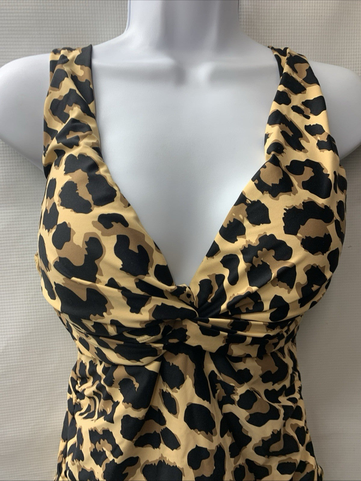 La Blanca LB4BG68 Women's Multicolor Tankini Swimsuit Top Leopard Size V-Neck 8