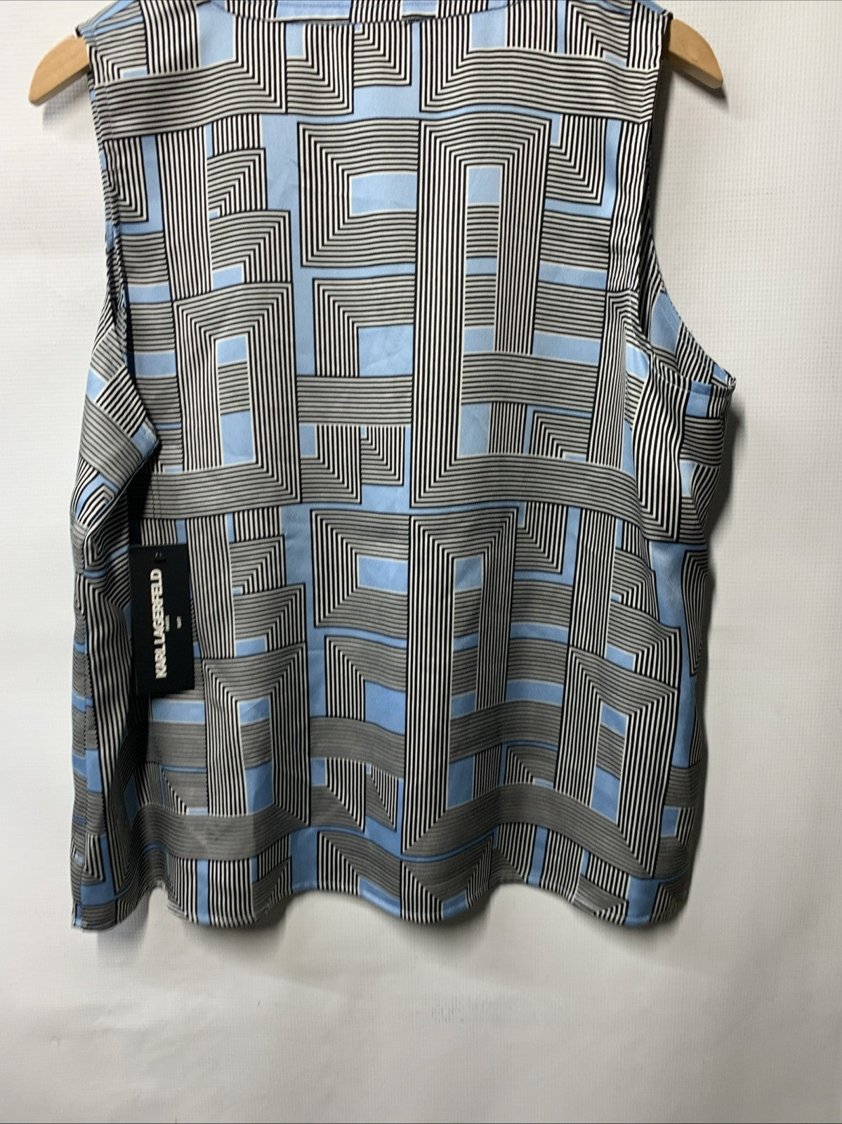Karl Lagerfeld Women's Sleeveless Strappy V-Neck Woven Blouse Pull On Size XL