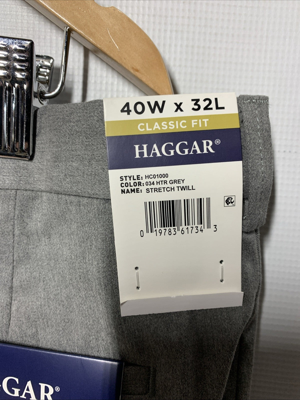 Haggar Men's Iron Free Premium Khaki Classic Fit Flat Front Pants Size 40Wx32L