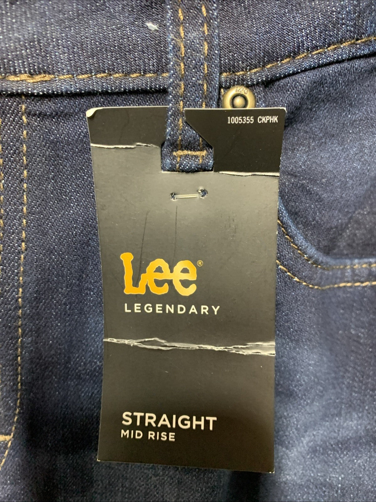 Lee Women's Legendary Regular Fit Straight Leg Jeans Long Pants 12 with Pockets
