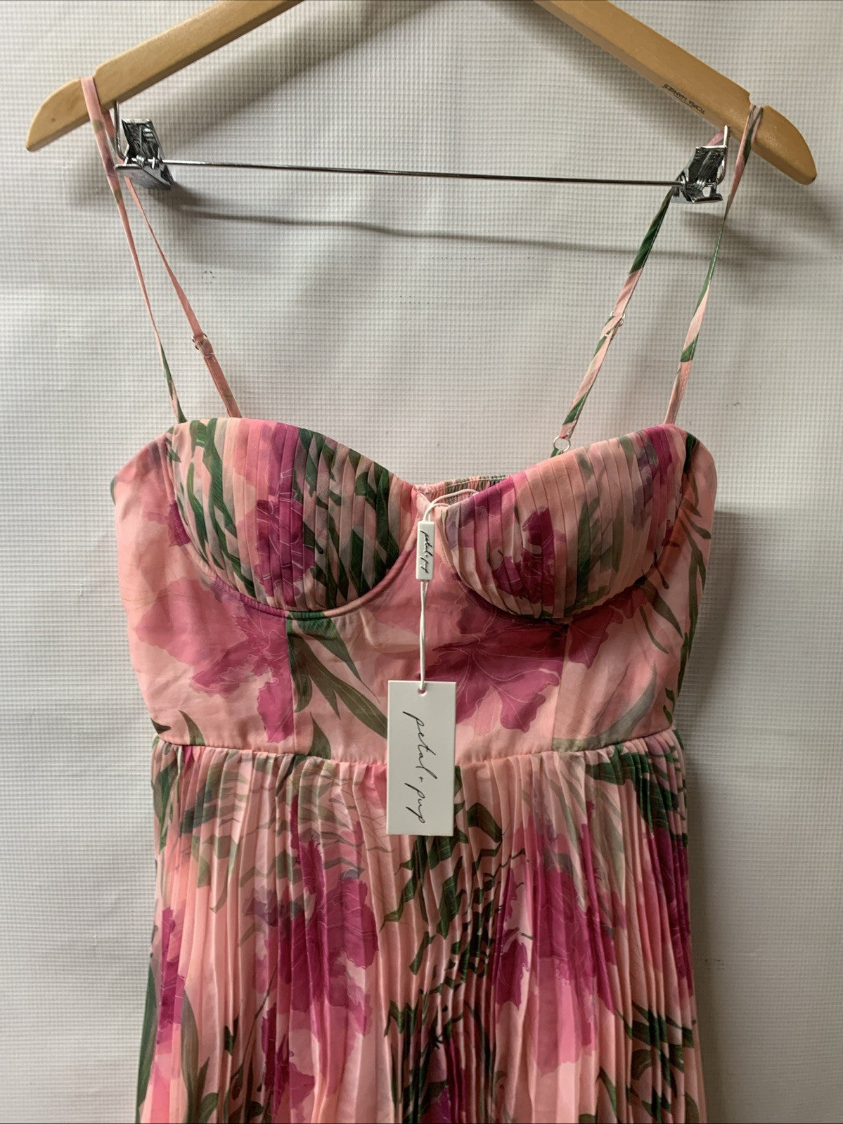 Petal And Pup Women's Achani Floral Print Pleated Mini Dress Sleeveless Size S
