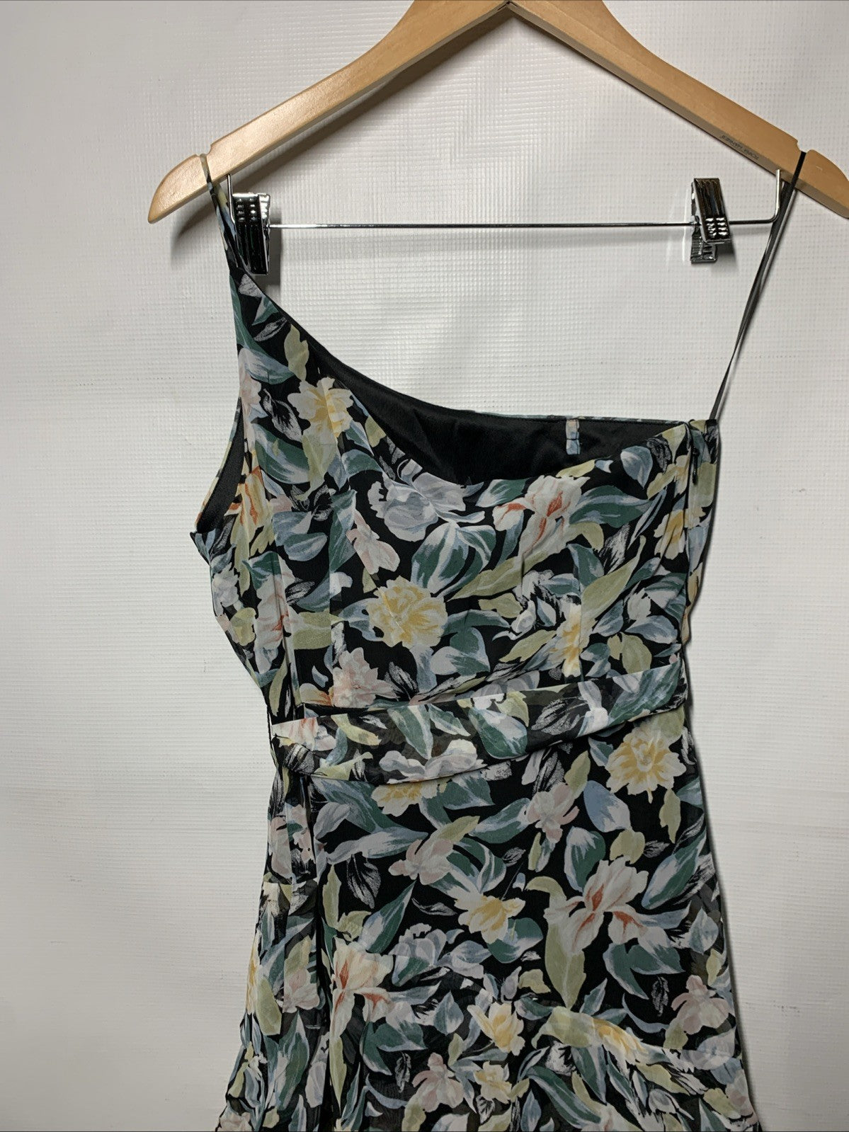 Petal & Pup Amren One Shoulder Tiered Floral Midi Dress Cocktail Party Size 4