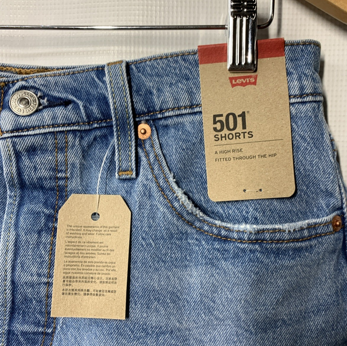 LEVI’S Women's 501 Originals Shorts High Rise Fitted Through The Hip Size 29