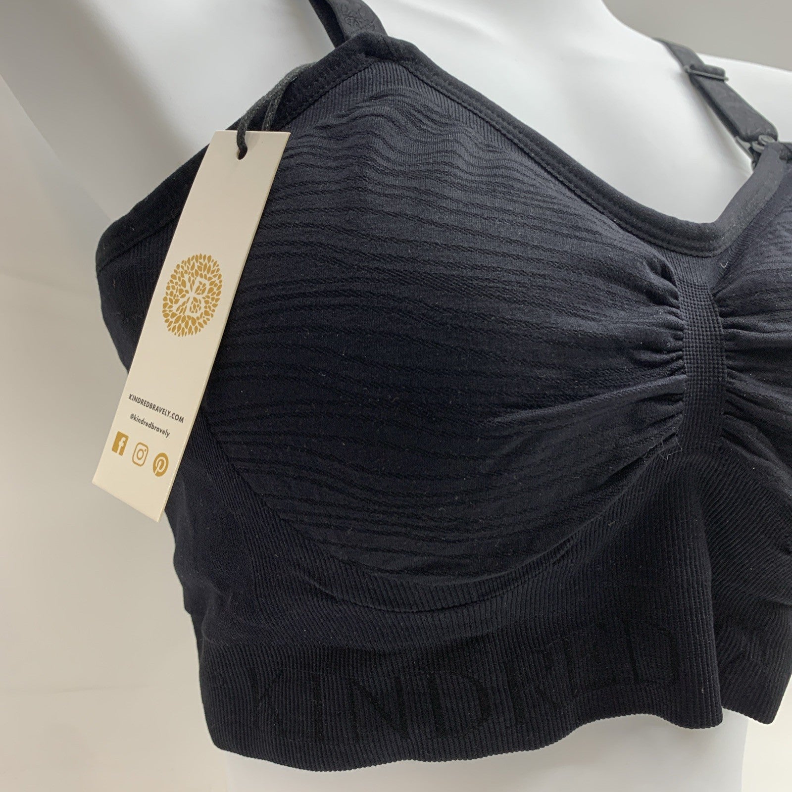 Kindred Bravely Large Regular Black Hands Free Pumping & Nursing Sports Bra Med