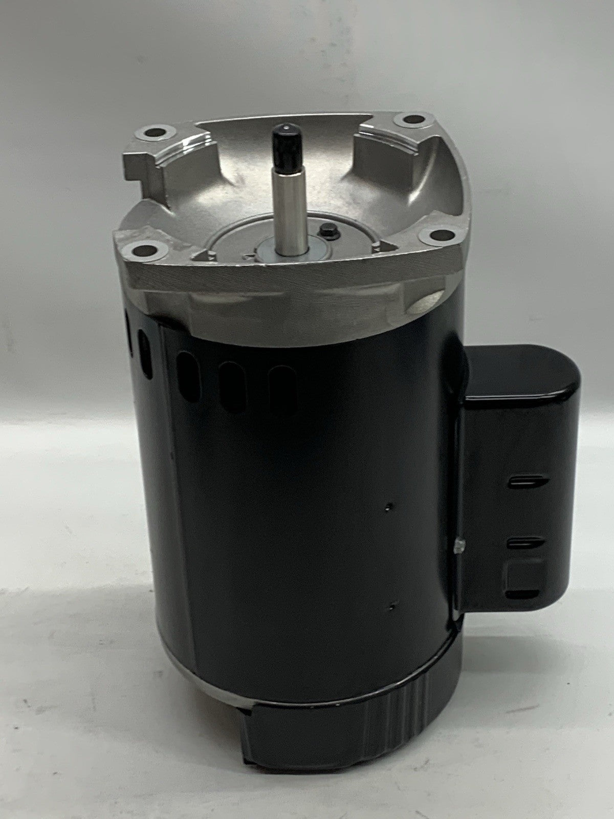 Leungoo B2853 Pool Pump Motor LF56AA37A01-04 230/115V 1HP 3450RPM 60HZ 1PH