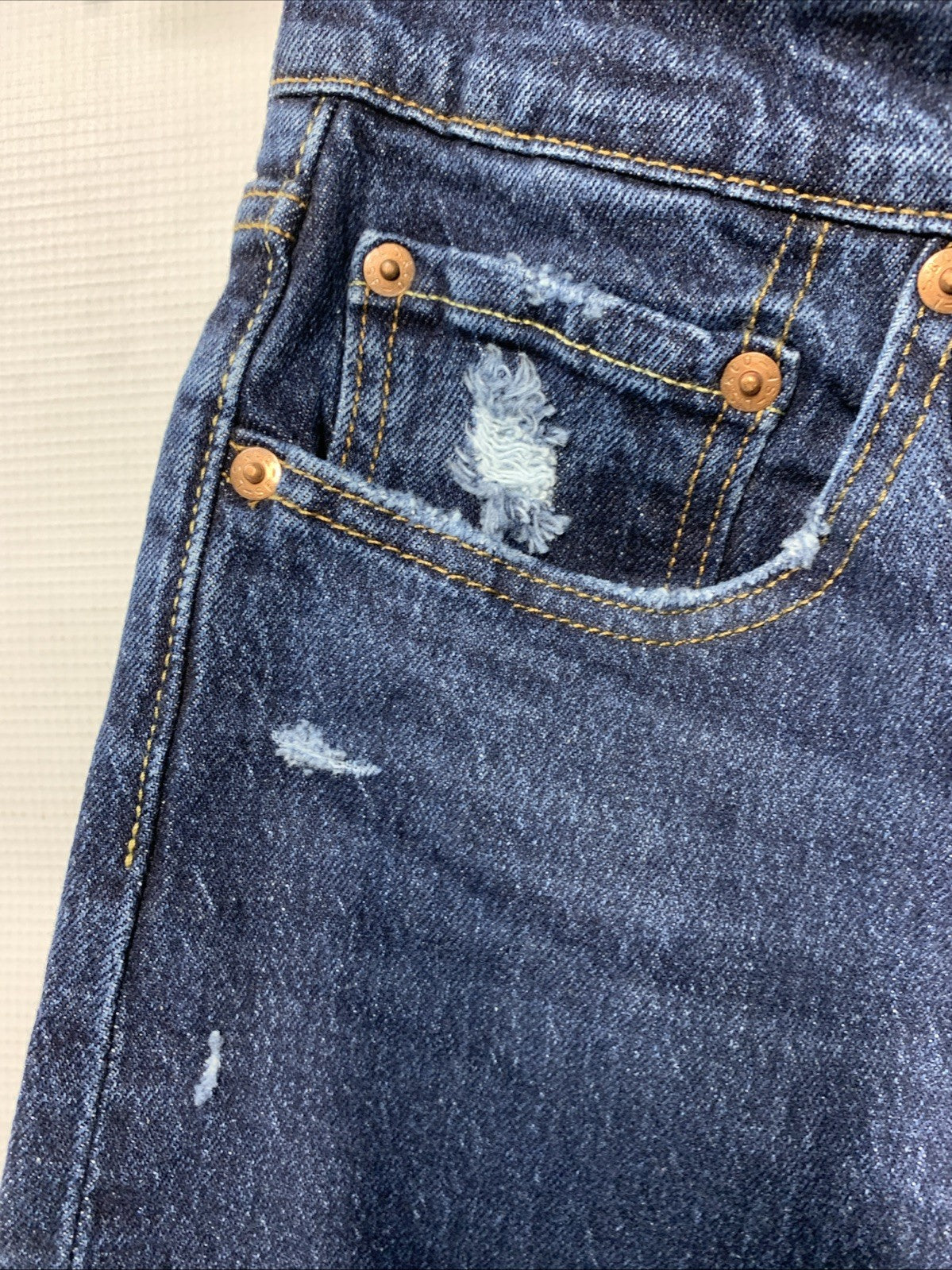 Levi's 501 Jeans Women's Cropped Straight Leg High Rise Distressed Size 28x26