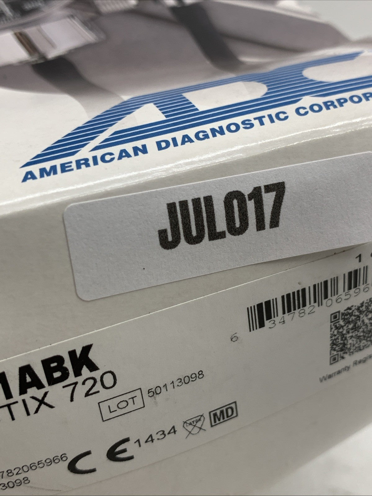 ADC Diagnostix 720-11ABK Adult Cuff Arm Aneroid Sphygmomanometer Unit 2-Tubes