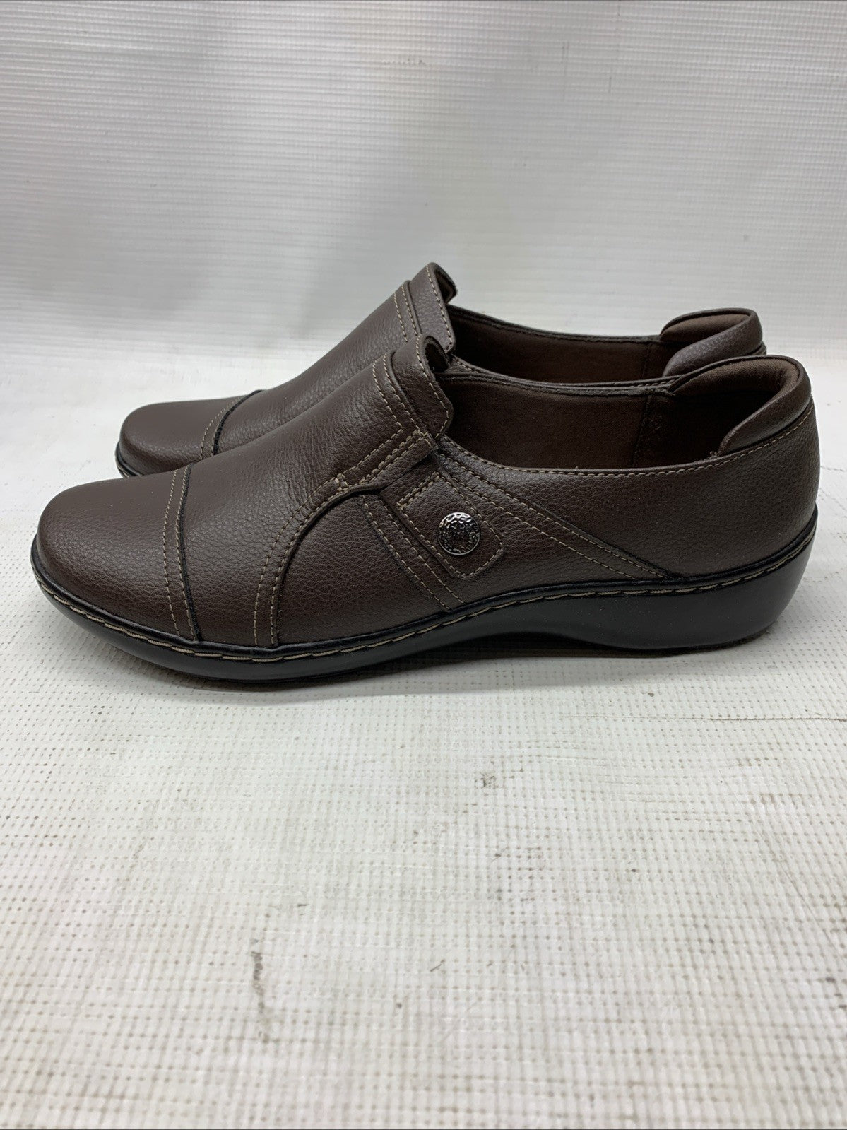 Women's Clarks Collection Cora Poppy Shoes Dark Brown Tumbled Pull-on Size 10