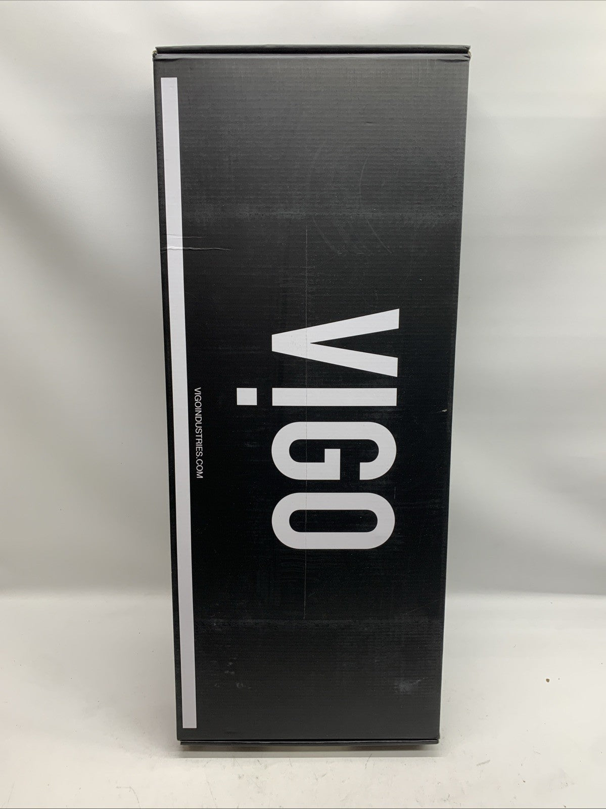 Vigo VG02029CH Greenwich 1.8GPM Single-Handle Pull-Down Sprayer Kitchen Faucet